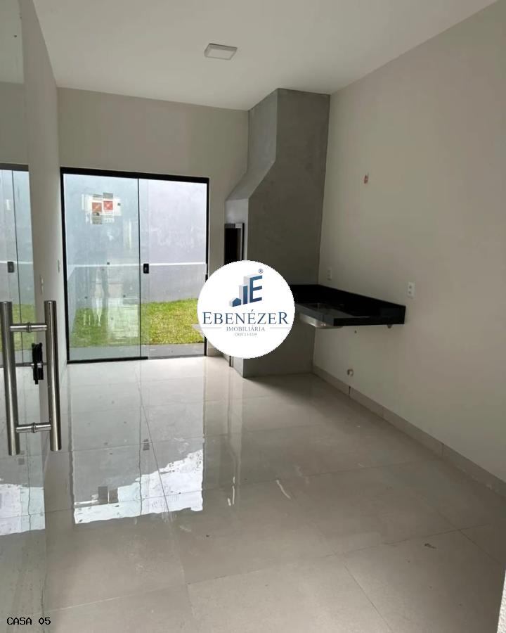 Casa à venda com 2 quartos, 120m² - Foto 2