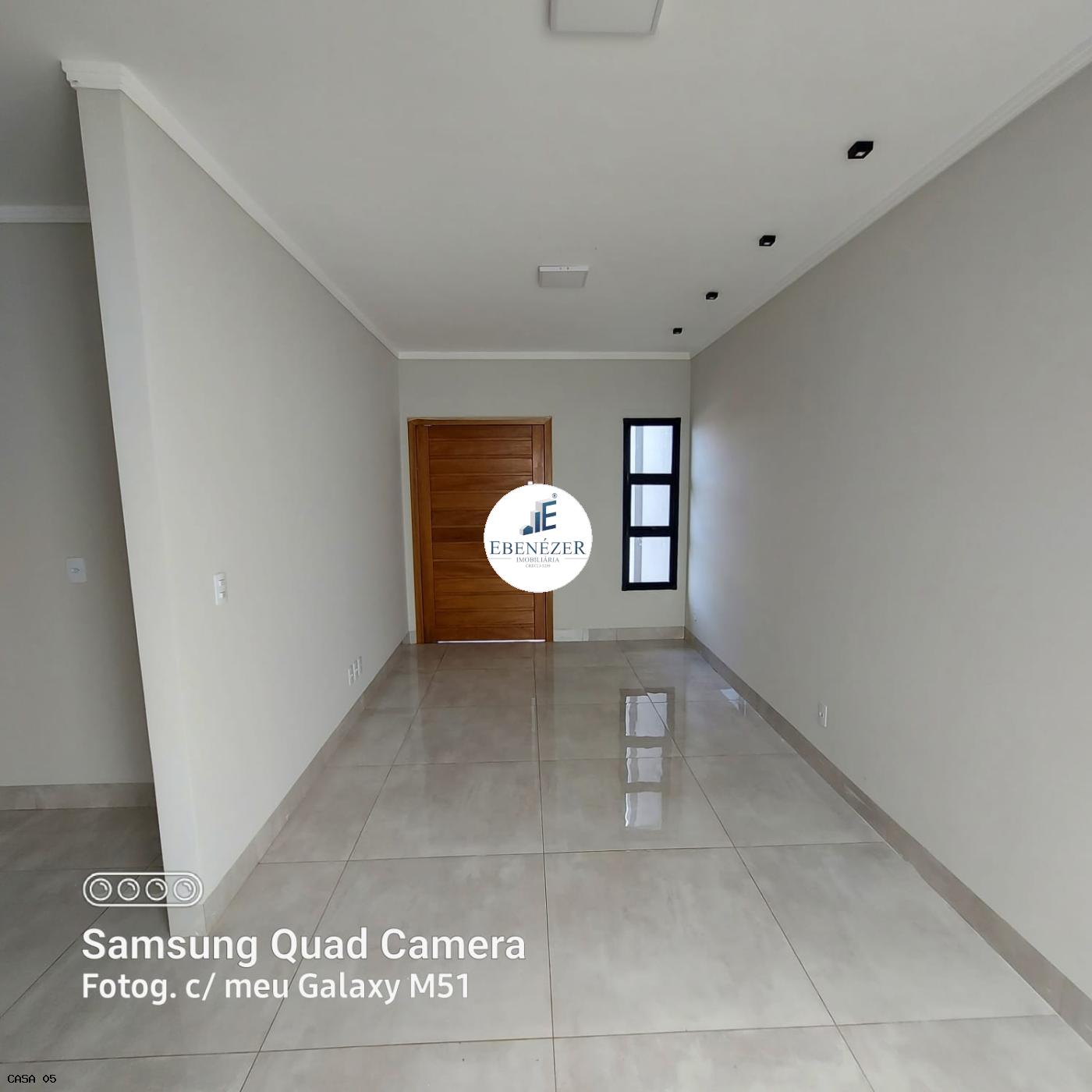 Casa à venda com 2 quartos, 100m² - Foto 3